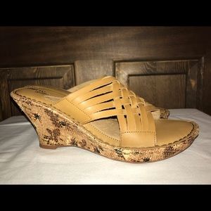 Born Turbie Espadrille sz 10 new in box